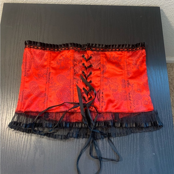 Sexy Red Satin and Black Lace and Embellishment Corset - Picture 7 of 12